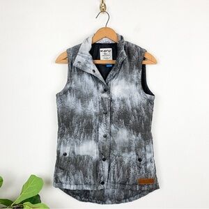 KAVU Women’s Gray Forest Print Outdoor Hiking Puffer Vest Sz XS